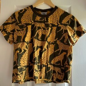Cheetah graphic tee